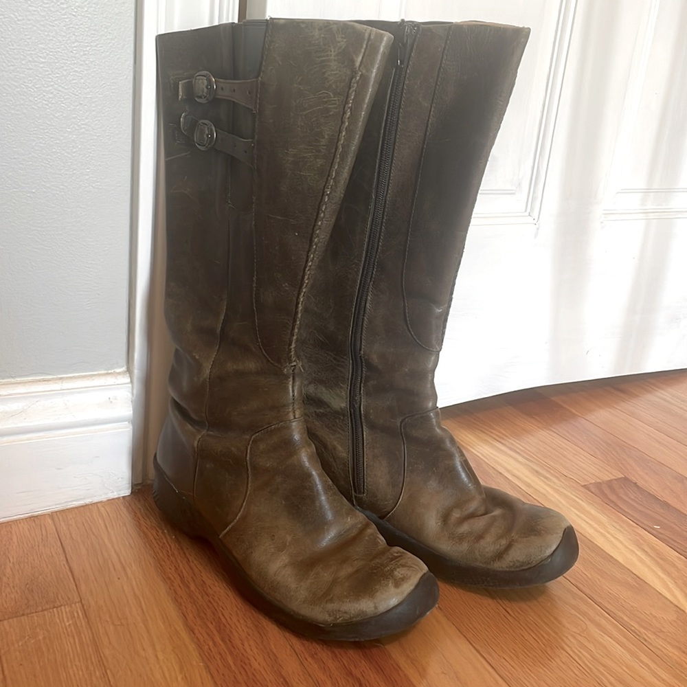 Keen Womens Olive Green Boot US 8.5